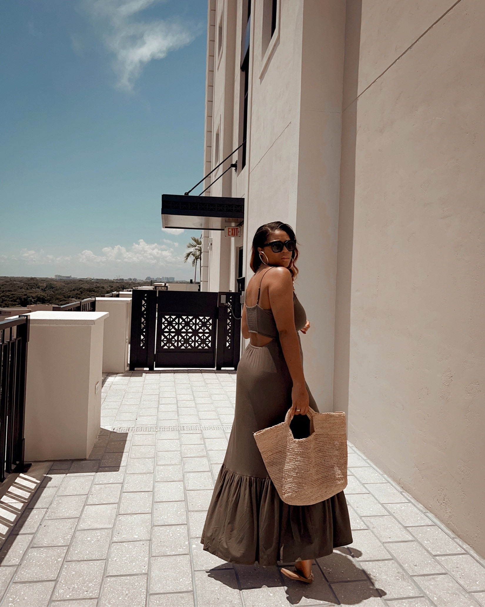 Maxi Dress season is in full effect! Found the perfect maxi dress at @express just in time for a little vacation 🌴☀️

#LTKstyletip