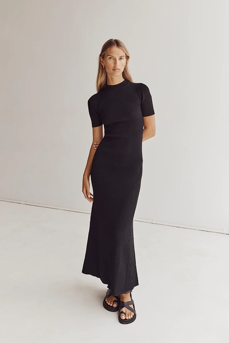 DONNA BLACK SLEEVED MIDI DRESS | DISSH