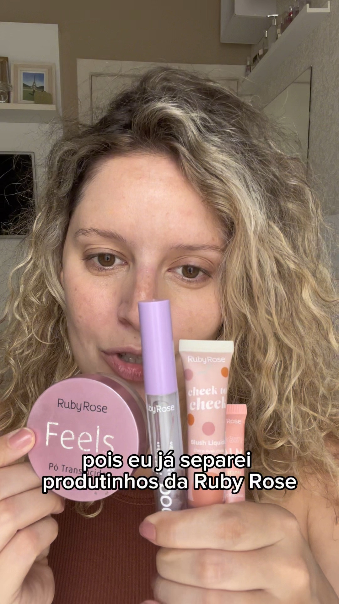 Uma make super pratica com 4 produtinhos da Ruby Rose 

#LTKbeauty #LTKVideo #LTKstyletip
