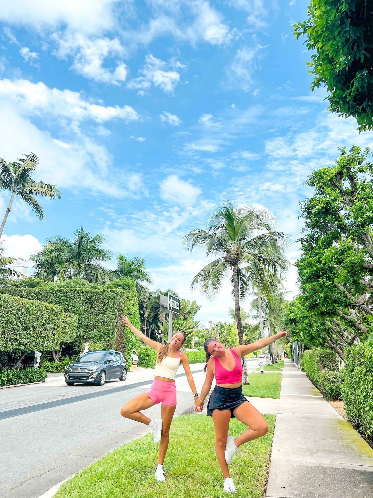 walk ootd 💖✨🌴😚🌺  

#LTKSeasonal #LTKActive #LTKU