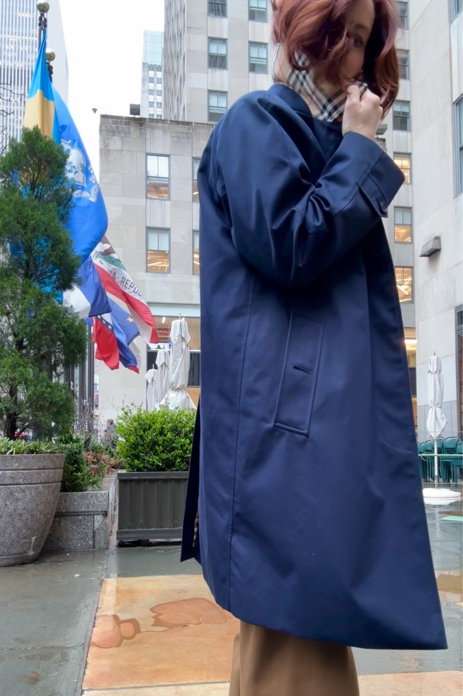 Without Fail - The original Burberry car coat, made in England from shower-resistant cotton gabardine. Inside is Burberry Check cotton, used to line our coats since the 1920s. Part of the Heritage Collection, the Camden is cut to a regular fit with raglan sleeves.

It’s such a great Trench Coat alternative !

#LTKstyletip #LTKover40