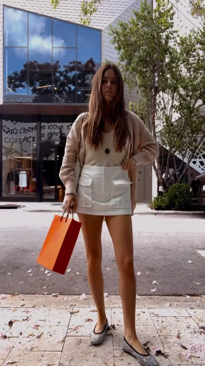 Casual summer outfit in Miami. 

#LTKSeasonal #LTKFind #LTKstyletip