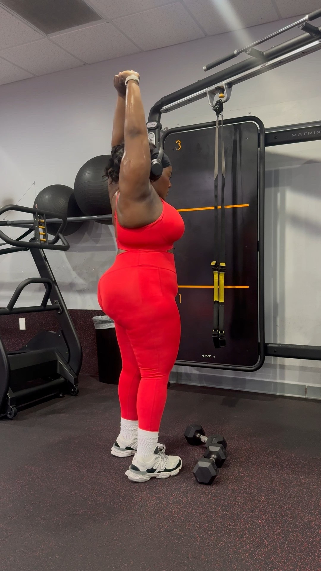 30% off my workout set! 

I always feel so strong when I wear red to the gym - testing out a new workout set and she did so good during this full body day 

top 2X DF
leggings XL




#LTKActive #LTKSaleAlert #LTKPlusSize