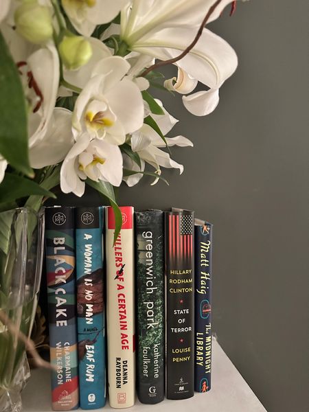 5 Star Books from 2022 

#LTKhome #LTKGiftGuide
