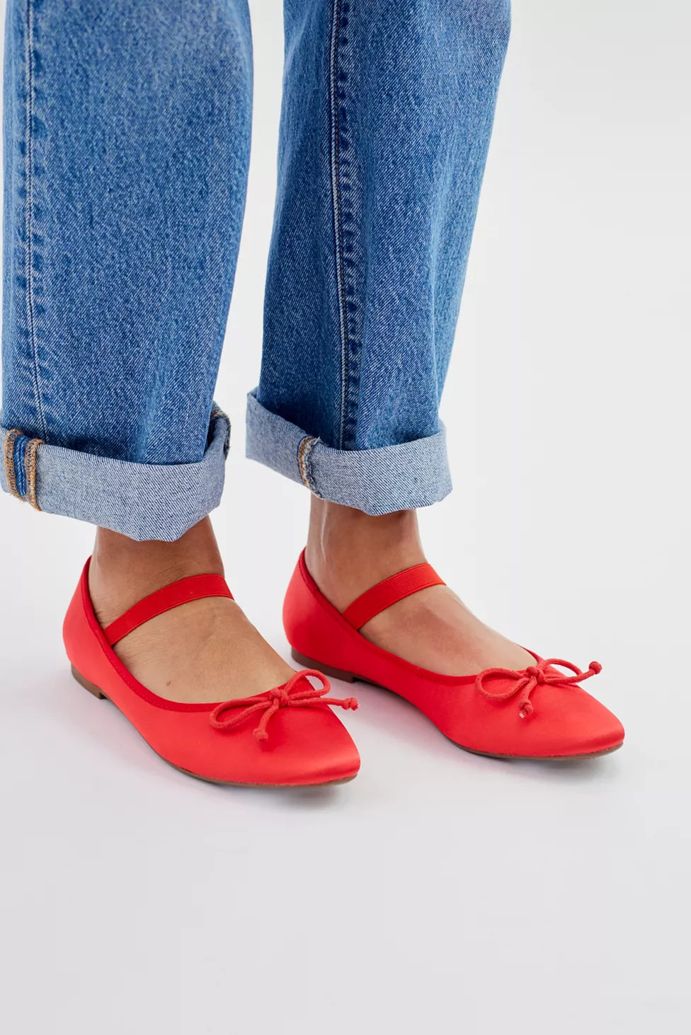 UO Ella Satin Ballet Flat | Urban Outfitters (US and RoW)