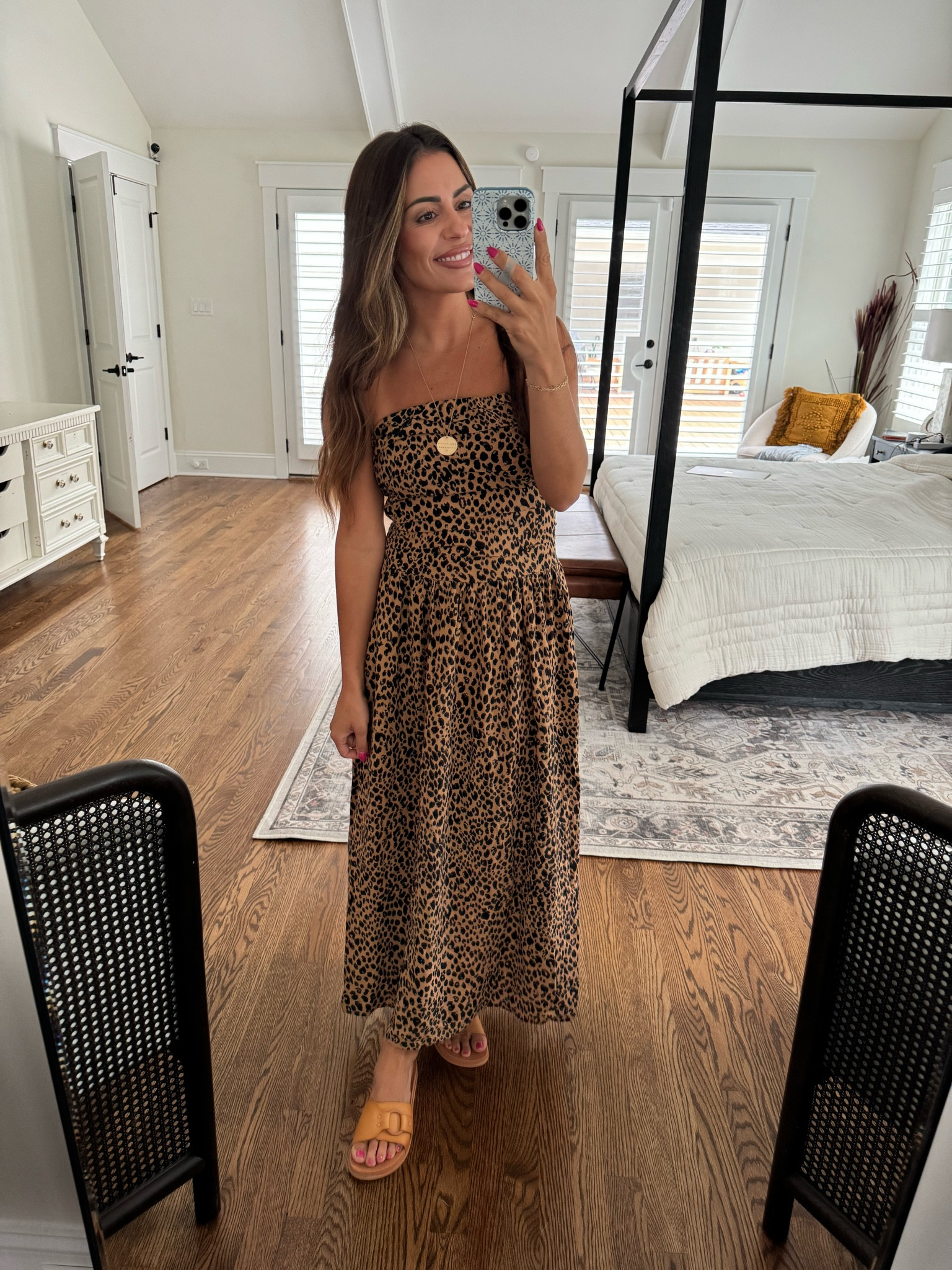 THIS DRESS IS IT!!!! On sale rn for under $30! def size down one! Wearing an xs!

#LTKTravel #LTKFindsUnder50 #LTKWorkwear