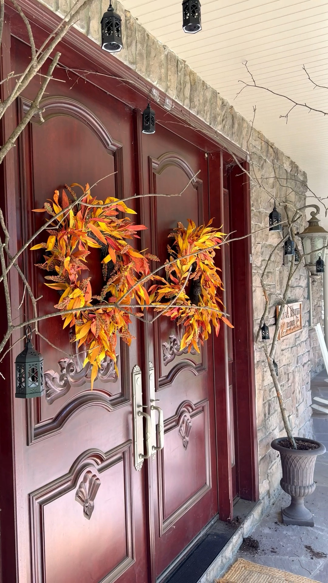 Halloween Porch Decor #halloween #frontporch

#LTKHome #LTKSeasonal