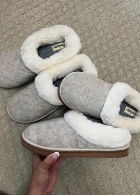 Shop my new favorite slippers from Walmart! They’re so good that I had to buy 2 😍 one pair to wear inside the house & one to run errands in!! So soft! Your feet just sink in!! 


#LTKfindsunder50 #LTKshoecrush #LTKhome