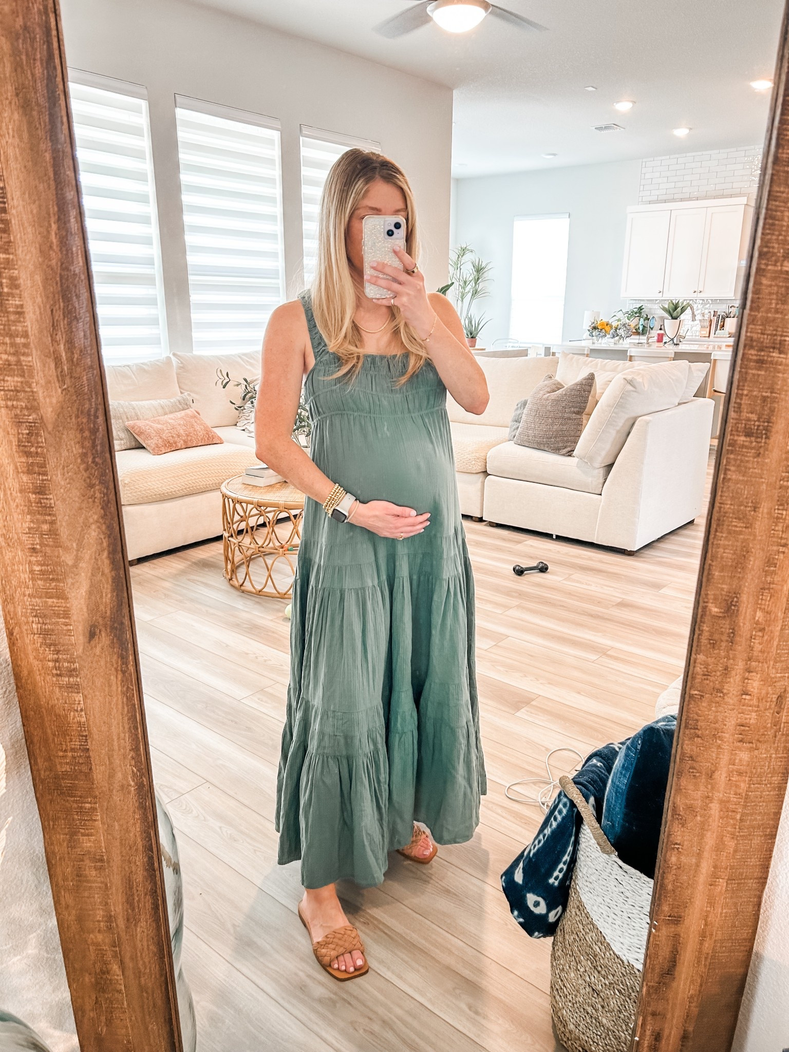 bump friendly dress - size down. runs really big. i could’ve done xxs. i’m in xs  

#LTKSeasonal #LTKStyleTip #LTKBump