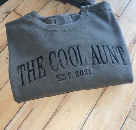 Welcome to the cool aunt club 😎 

Etsy / shop small / support small business 



#LTKfamily #LTKunder100 #LTKFind