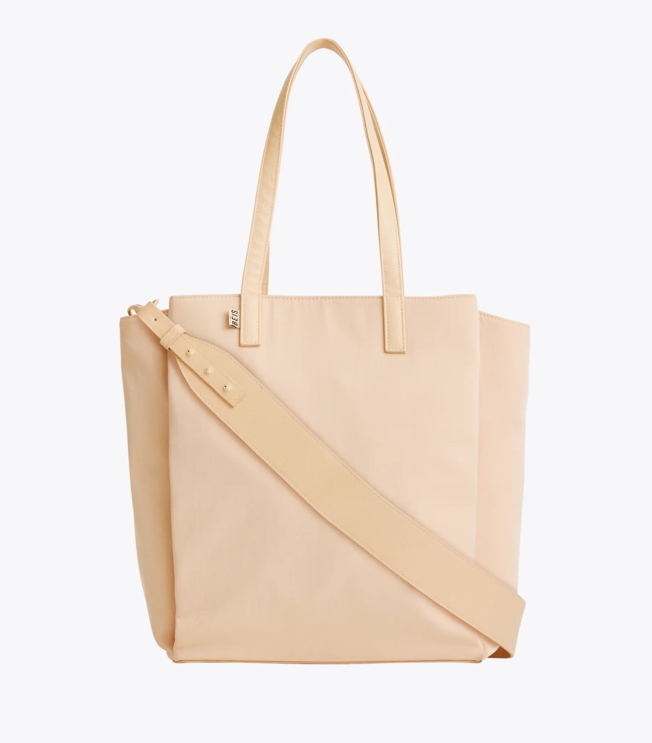 This is my favorite tote while traveling 

#LTKTravel #LTKU #LTKItBag