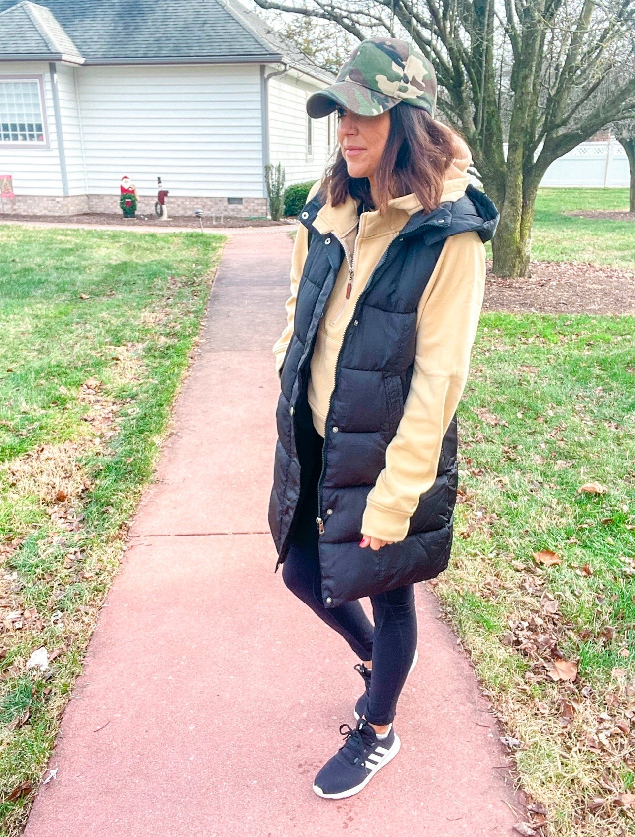 Size small in puffer vest

#LTKdayinmylife #LTKgrwm #LTKmomlife