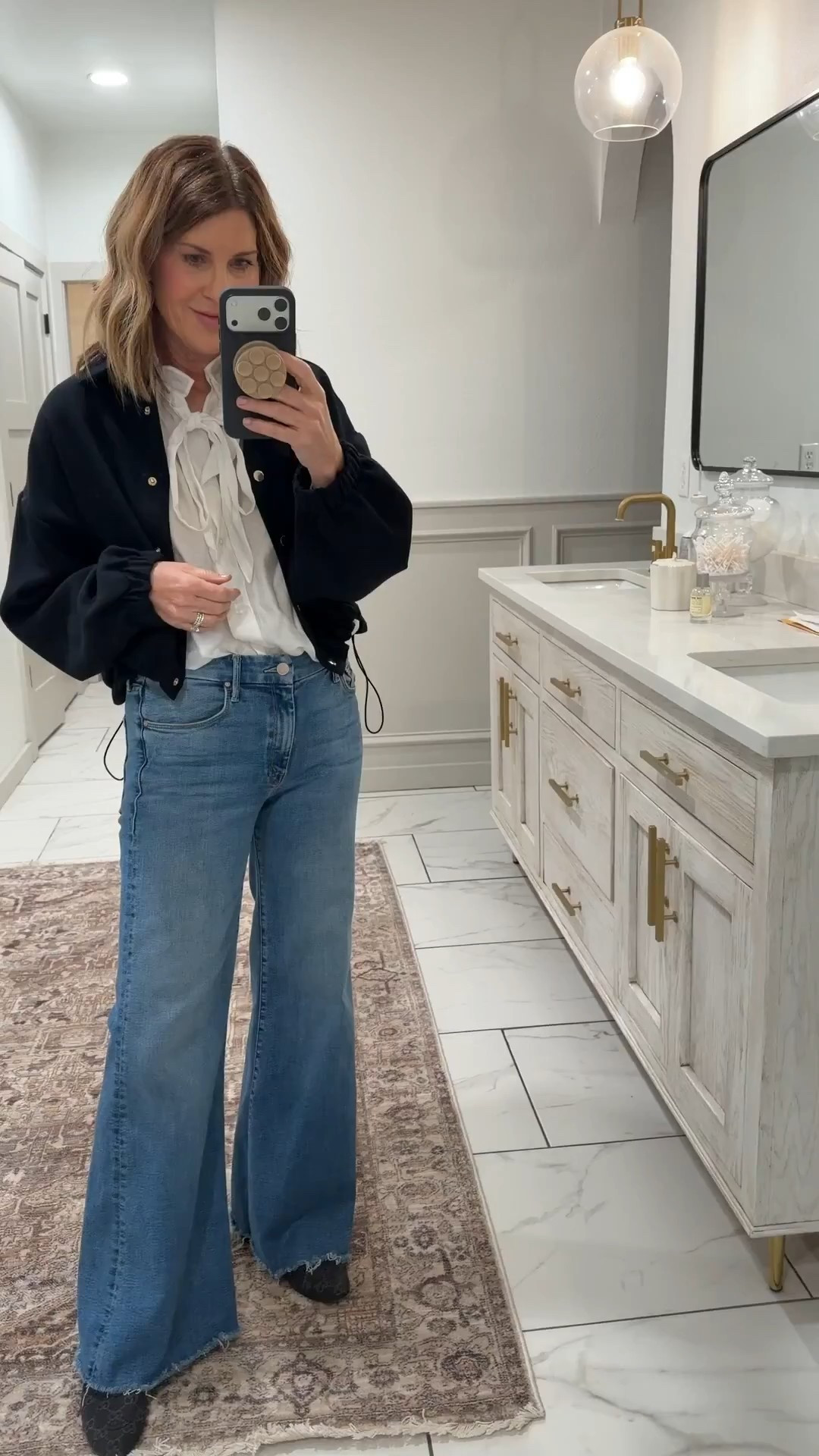 Size 27 jeans and everything else tts 

#LTKOver40