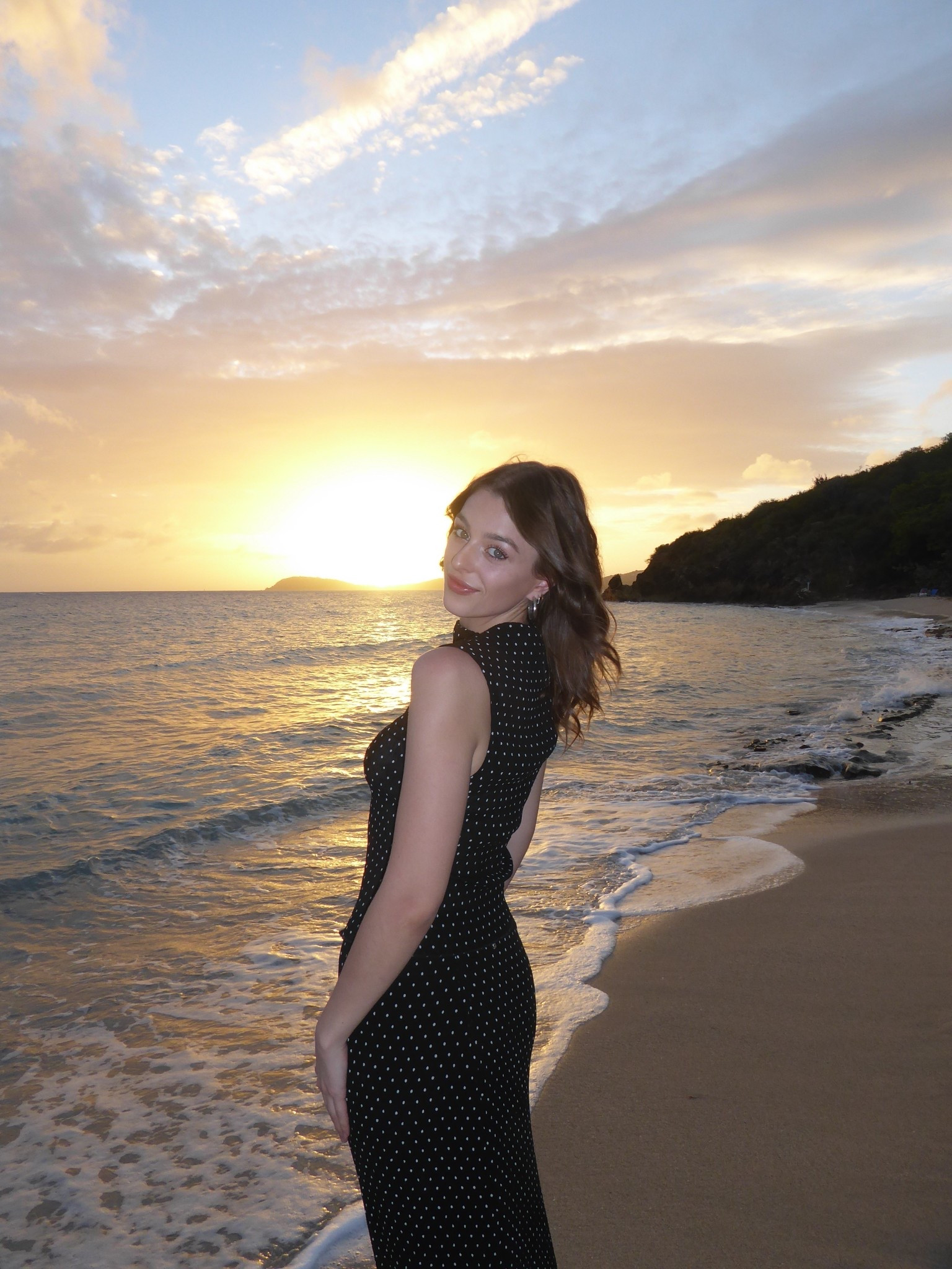 summer outfit, vacation outfit, beach sunset outfit, beach outfit, sunset pictures, st thomas 

#LTKootd #LTKTravel #LTKgrwm