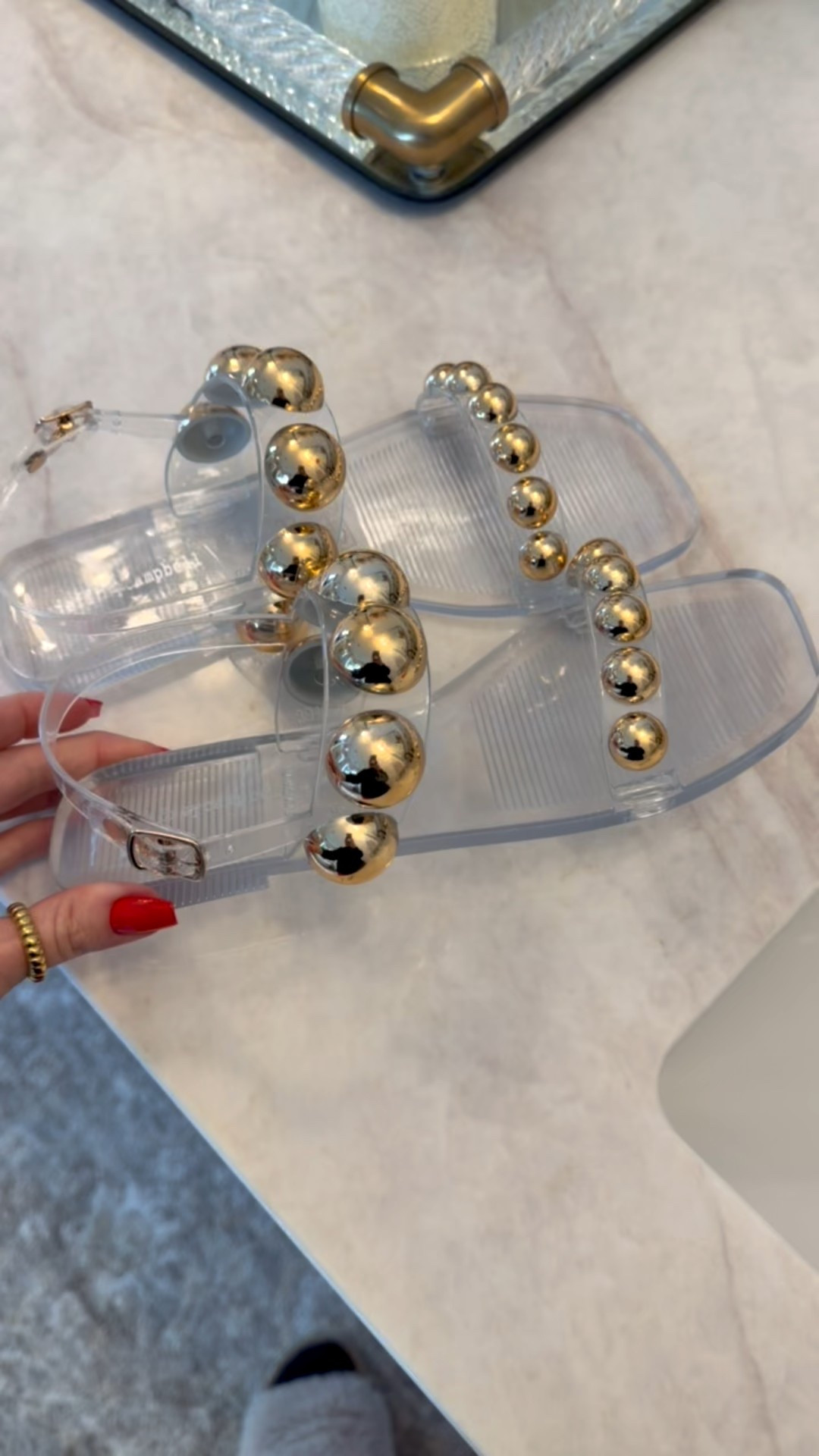 Crushing on these new sandals!

Resort wear, resort style, vacation outfit beach, sandals, jelly sandals, gold sandals, beach day, pool day, Nordstrom, fashion finds 

#LTKootd #LTKSeasonal #LTKTravel