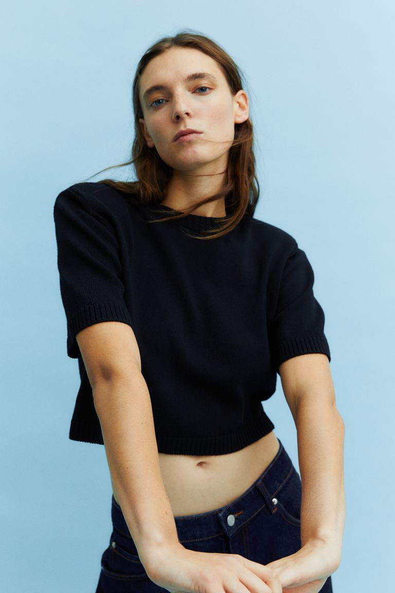 Strickshirt mit Schulterpolstern | H&M (DE, AT, CH, NL, FI)