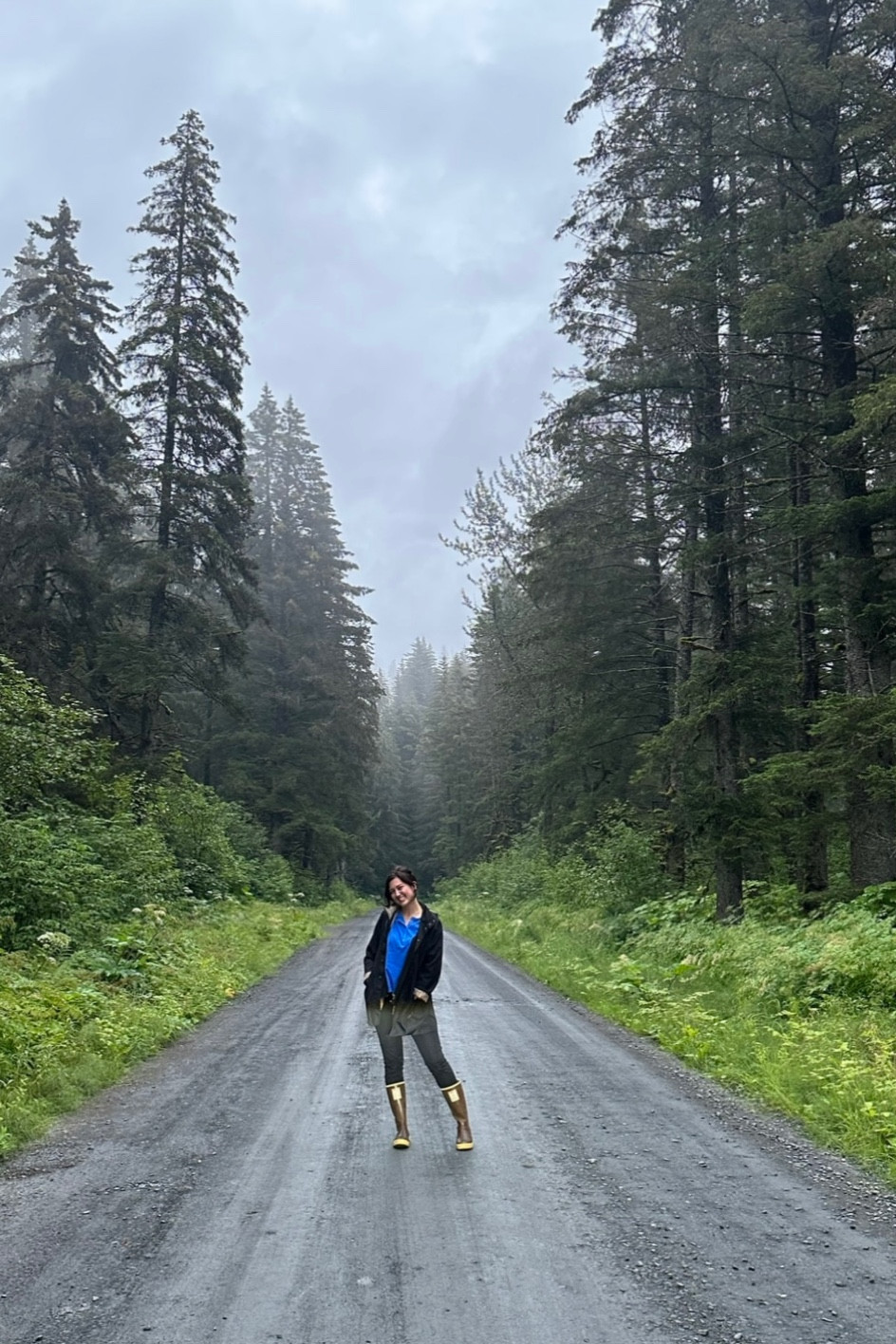 Tell me you live in Alaska without telling me you live in Alaska 

#LTKtravel #LTKMostLoved #LTKfindsunder100