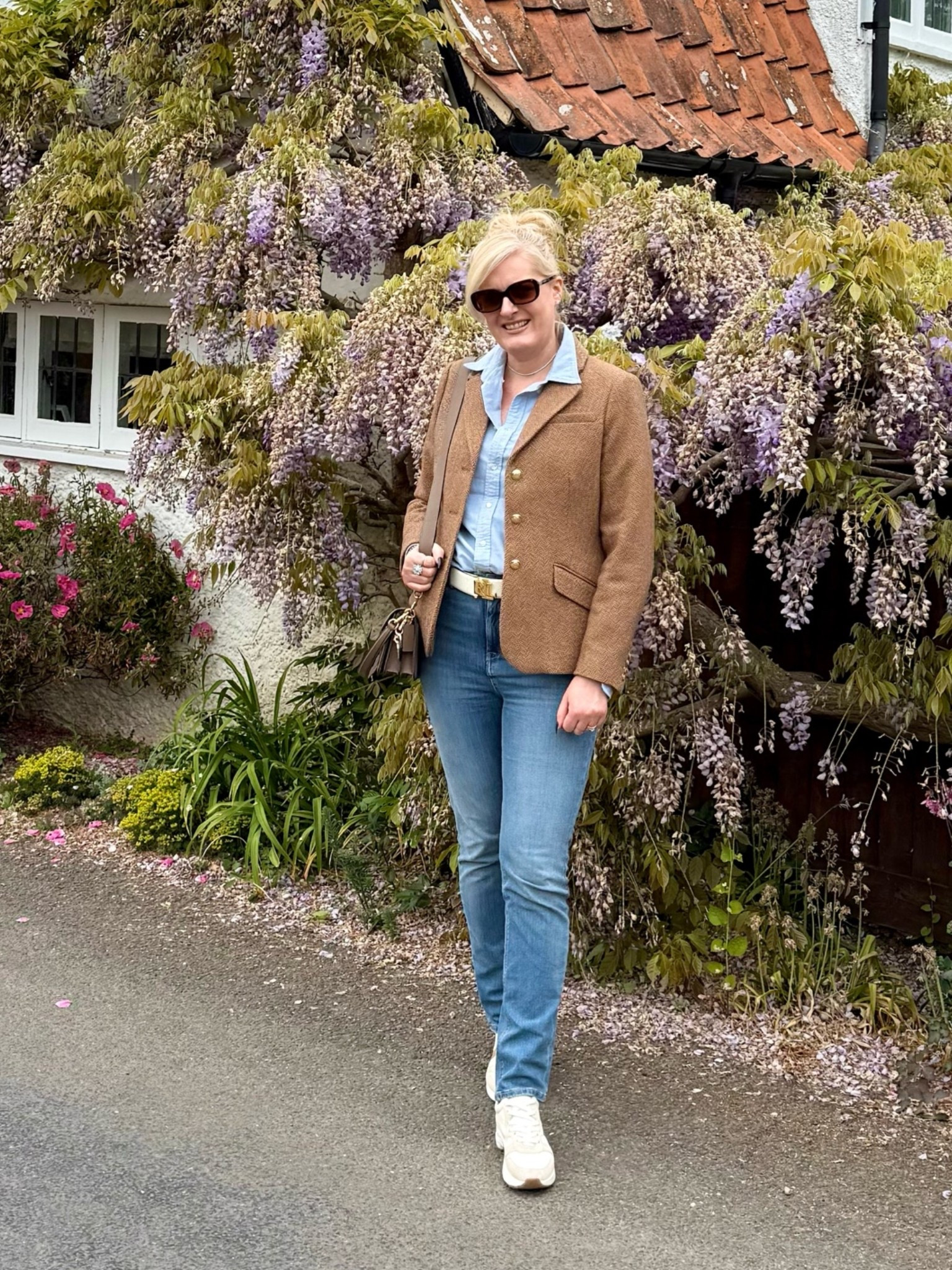 Hi everyone! I love blazers, especially timeless country style in subtle tweed. I think it look smart with jeans. It can also be worn from spring through to autumn. 
My favourite bag at the minute is my coach tabby! So classic. 

U.K. blogger, tall, purse, bag, jacket

#LTKspring #LTKuk #LTKbag