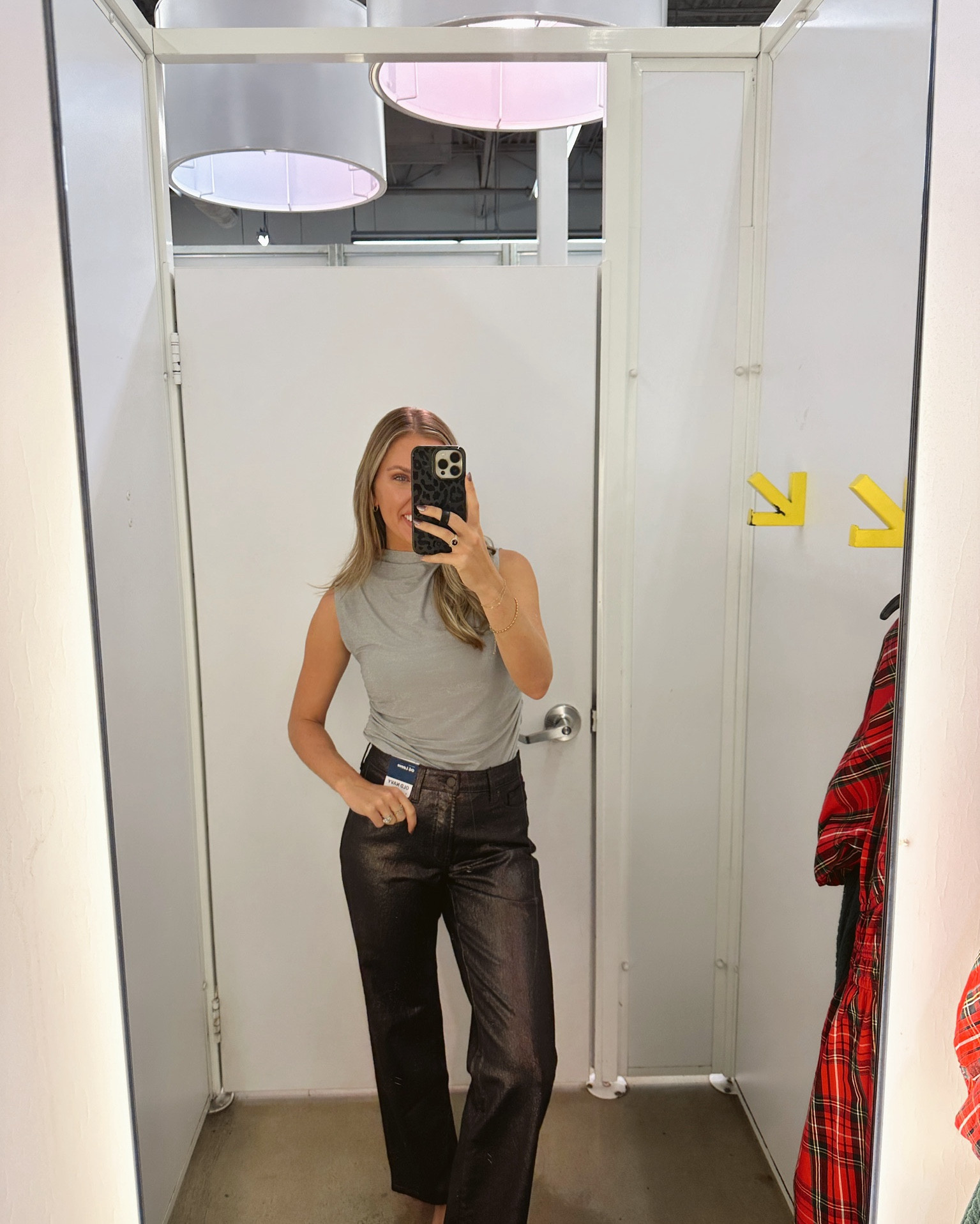 Workwear outfit from Old Navy! 

Workwear 
Office wear 
Business casual 
Old Navy 
Moreewithmo 

#LTKSeasonal #LTKWorkwear #LTKFindsUnder50