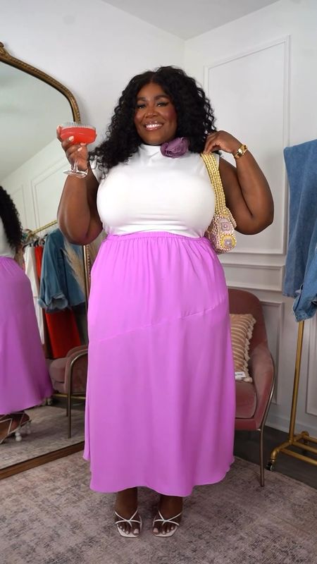 It’s giving Carrie Bradshaw✨ Seriously this look is iconic. That purple, I mean come on! I’m obsessed 🤍

Wearing XXL

plus size fashion, spring dresses, wedding guest dress, graduation dress, summer outfit inspo, style guide, plus size fashion, sale alert

#LTKFindsUnder50 #LTKFindsUnder100 #LTKPlusSize