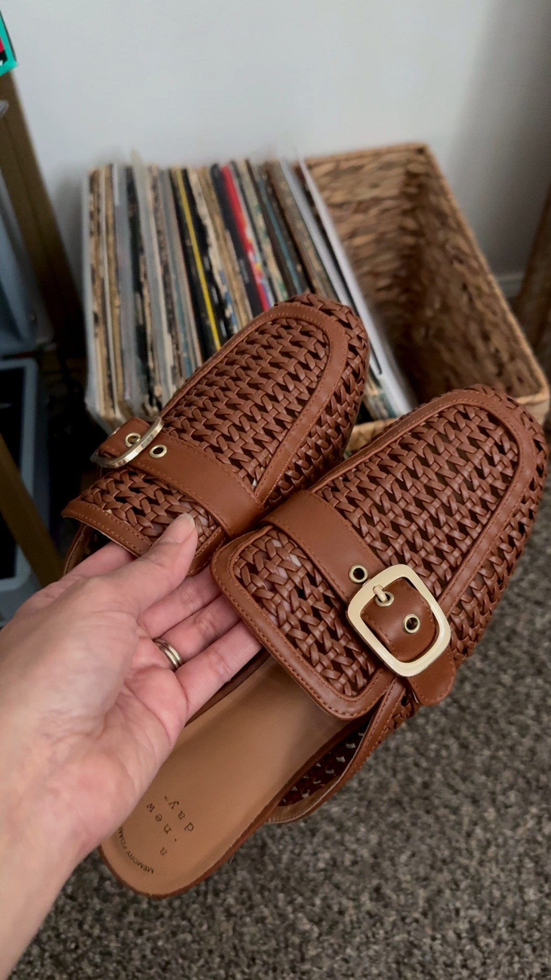 these woven slides are a winner for spring 🩴￼