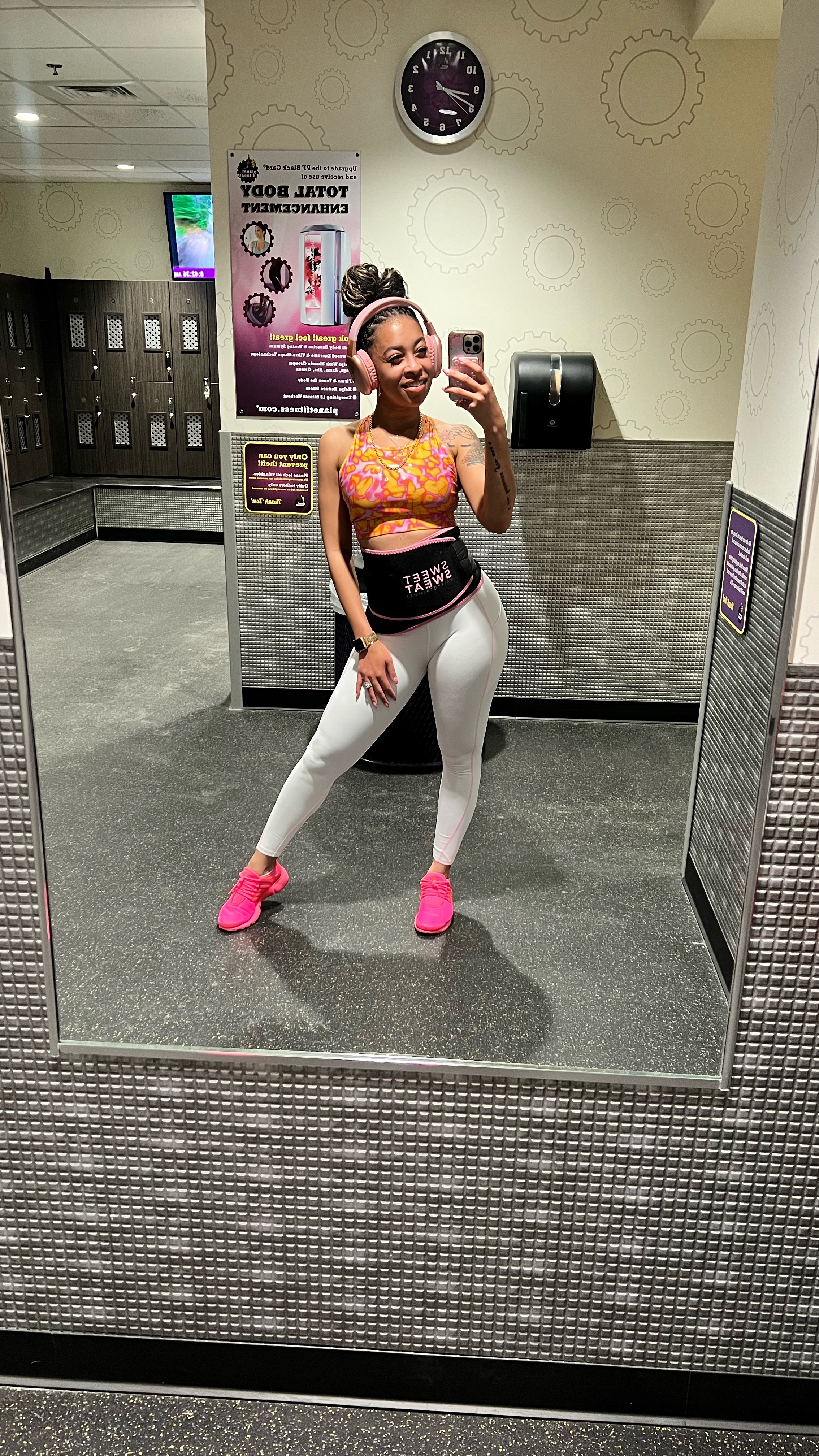 Squats are always on my todo-list gotta keep this booty right! Health is wealth, welcome week 7 day 1/3 workout

#LTKFitness #LTKActive #LTKBeauty