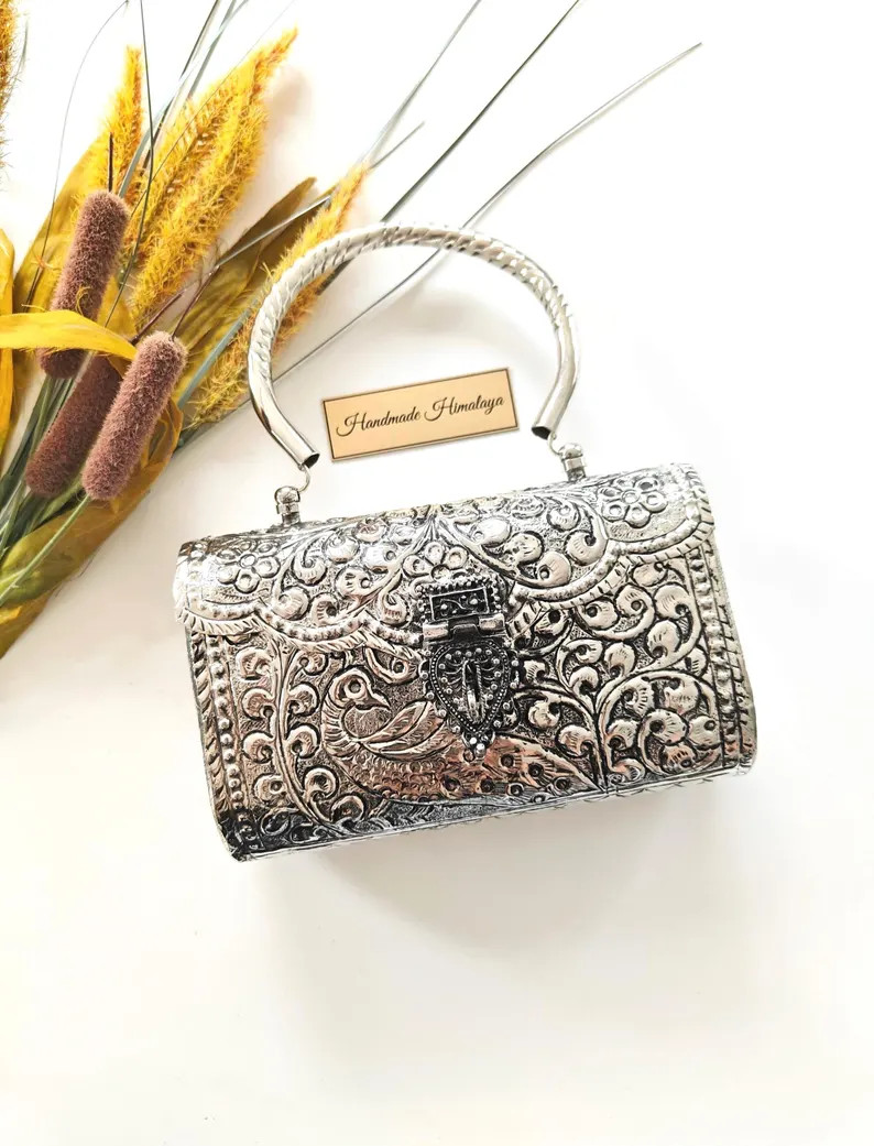 Silver Metal Evening Clutch, Vintage Engraved Formal Purse - Etsy | Etsy (Global)