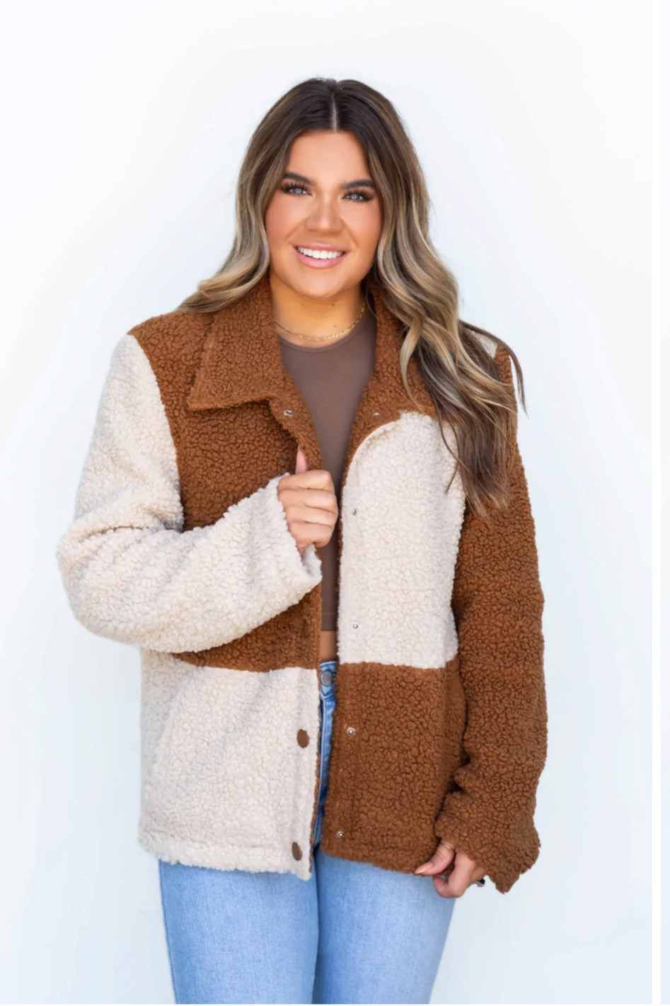 Sherpa Coat - Fall Outfit 
DISCOUNT CODE: JENNAH15 

Fall
Fall outfit 
Coat 
Jacket 
Sherpa 
Color block 
Apricot Lane 

#fall #falloutfit #coat #jacket #sherpa 

#LTKSeasonal #LTKunder100 #LTKstyletip