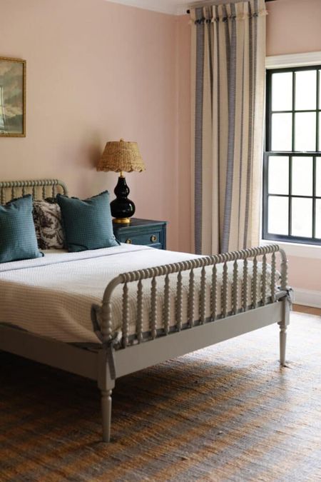 Greta’s Room 🖤

Jenny Lind spindle bed, throw pillows, lamp, rattan shade, cloud art, striped curtains, area rug

#LTKhome #LTKSeasonal