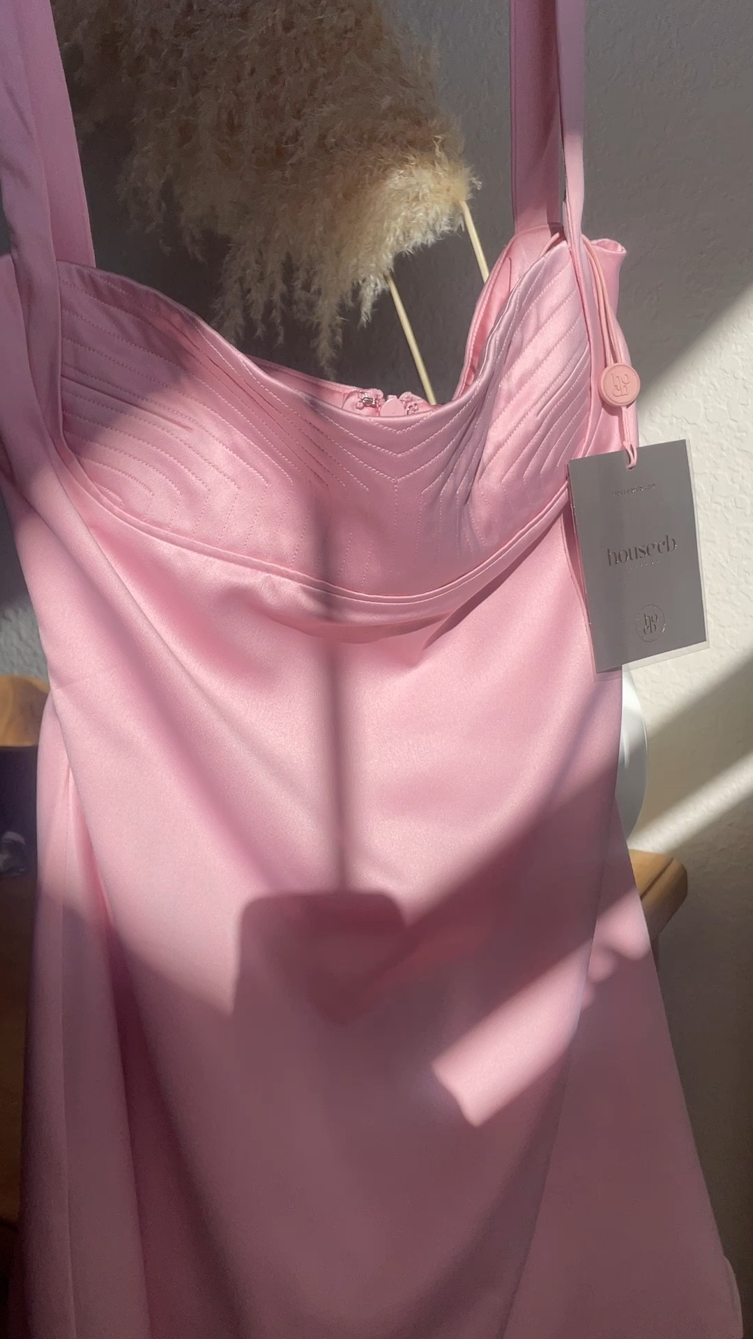 House of CB dress in Medium 💕

#LTKparties #LTKstyletip #LTKwedding