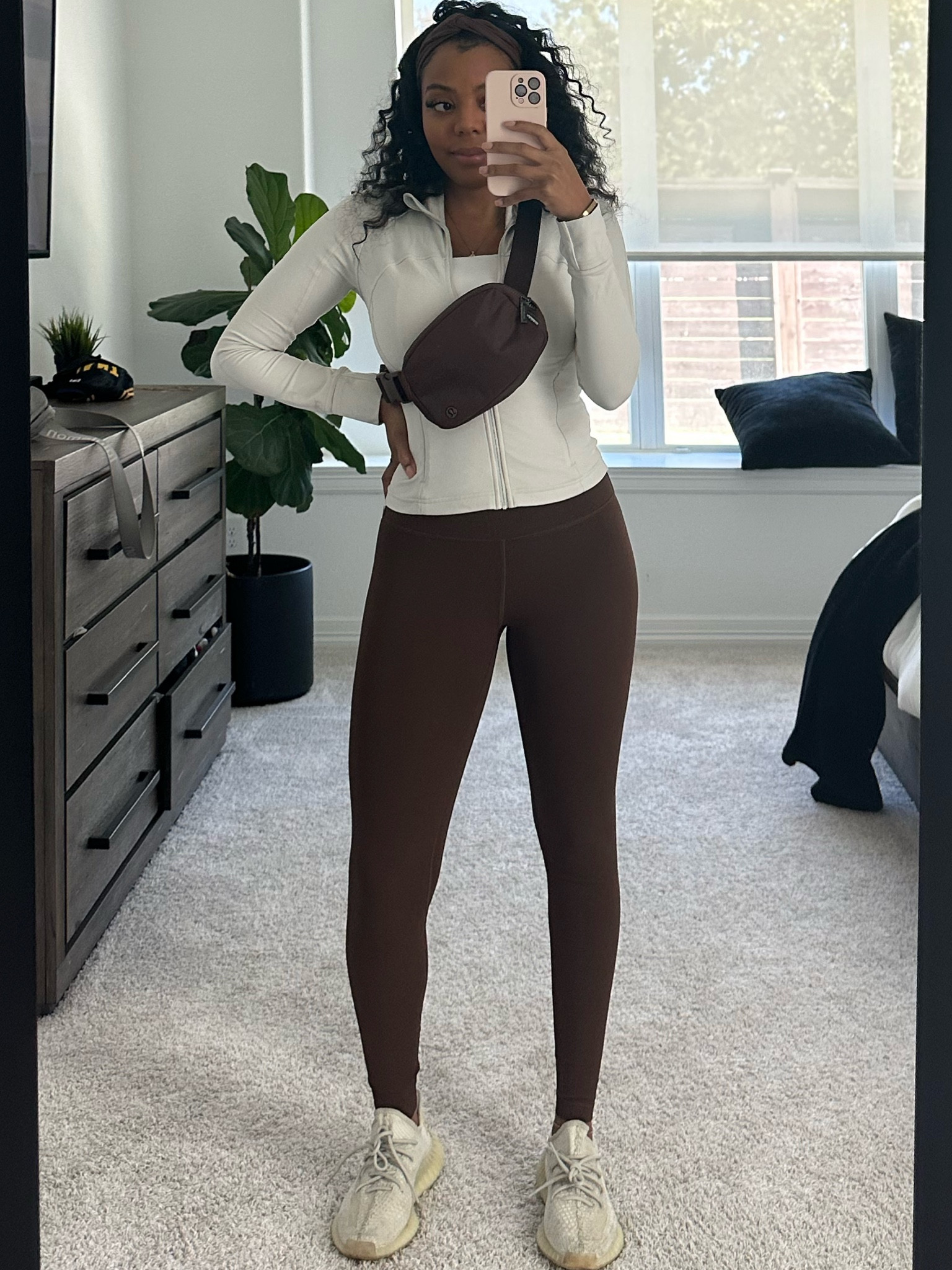 Errand outfit. Lululemon outfit. Workout outfit. Travel outfit  