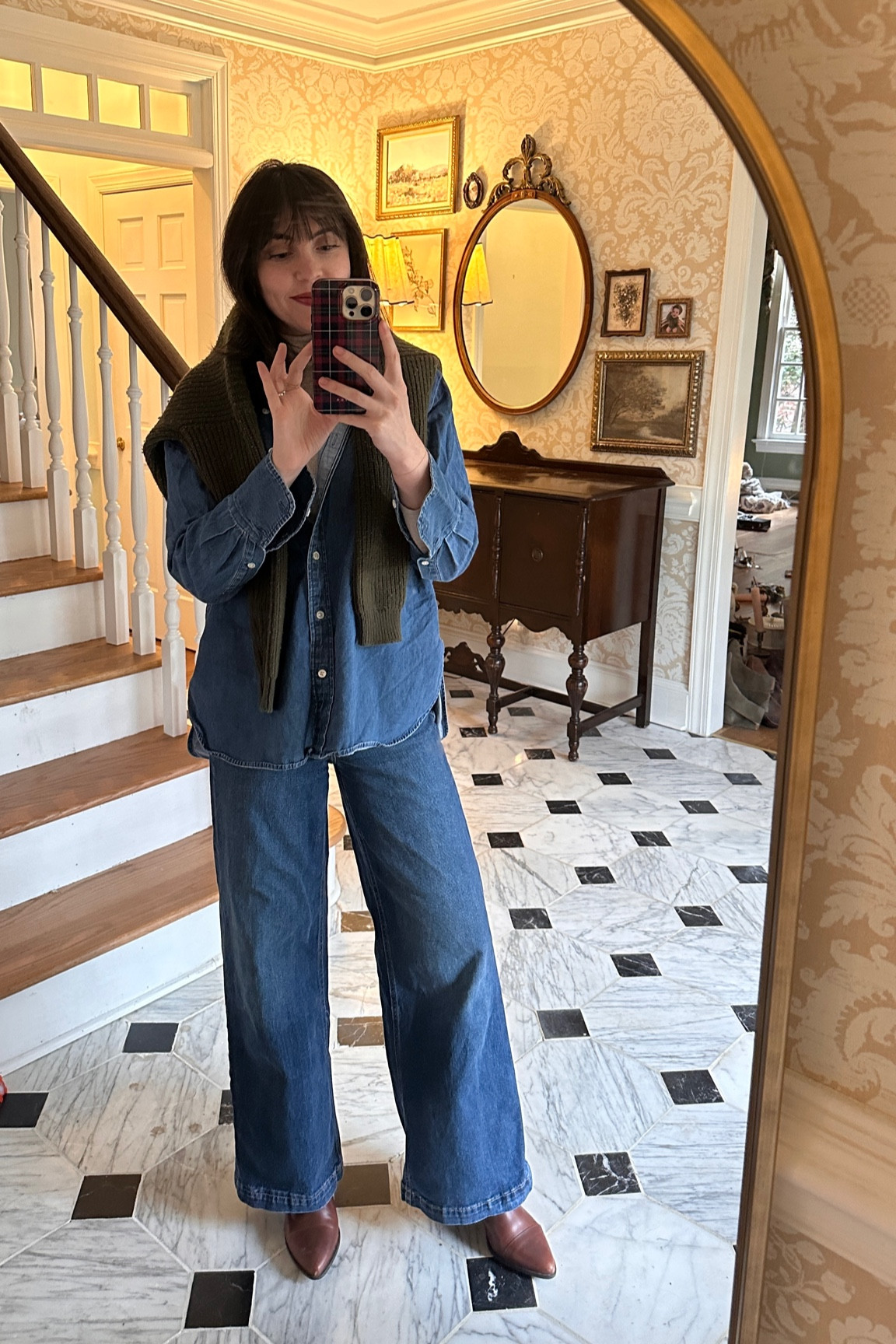 All denim today 🖤 