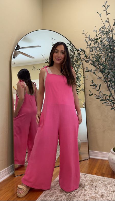 Easy pink jumpsuit! Size small 

#LTKfindsunder100