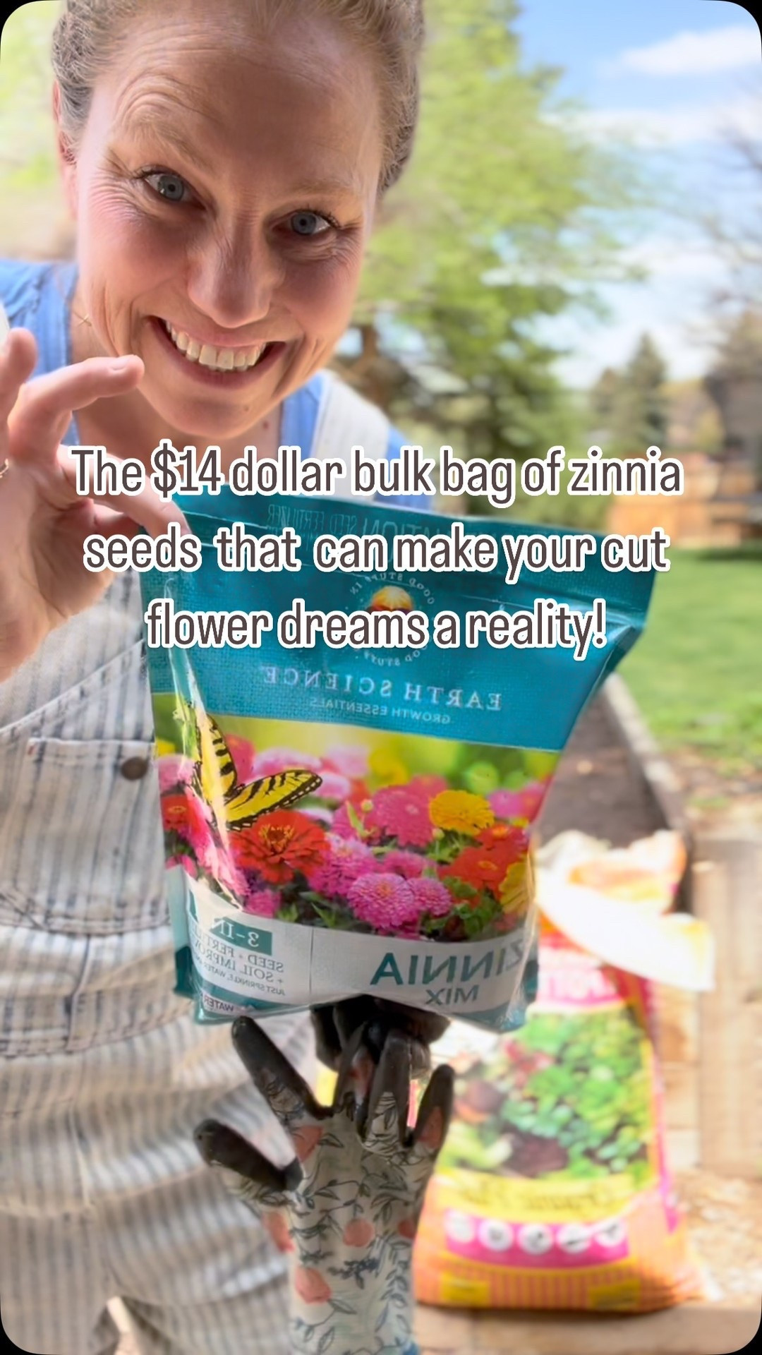 Never underestimate the power of a 3-1 bulk bag of seeds!😆 This zinnia mix from @earthscienceco has been my go to since day one and I can’t wait for you to try it!🌸

It doesn’t get any easier than this! 

👉🏻Comment “bulk bag” and I’ll send you the link!

#lazygirlsgardenclub #zinnias #cutflowergarden #cutflowers #zinniasofinstagram #zinniaseeds