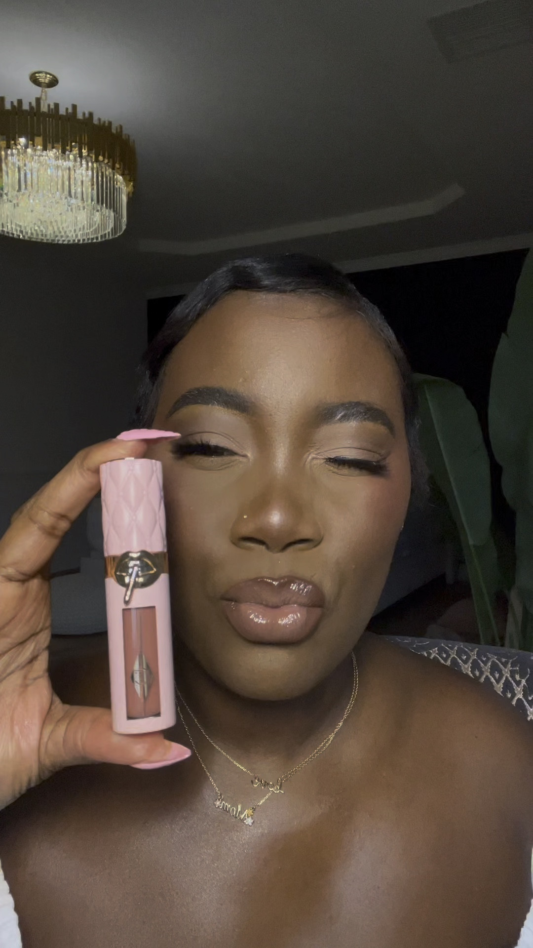 Must have Plumper 💋 It’s so so good! There’s a mild tingle but your lips are so juicy after, I’m obsessed! 

#LTKBeauty #LTKVideo #LTKFindsUnder100