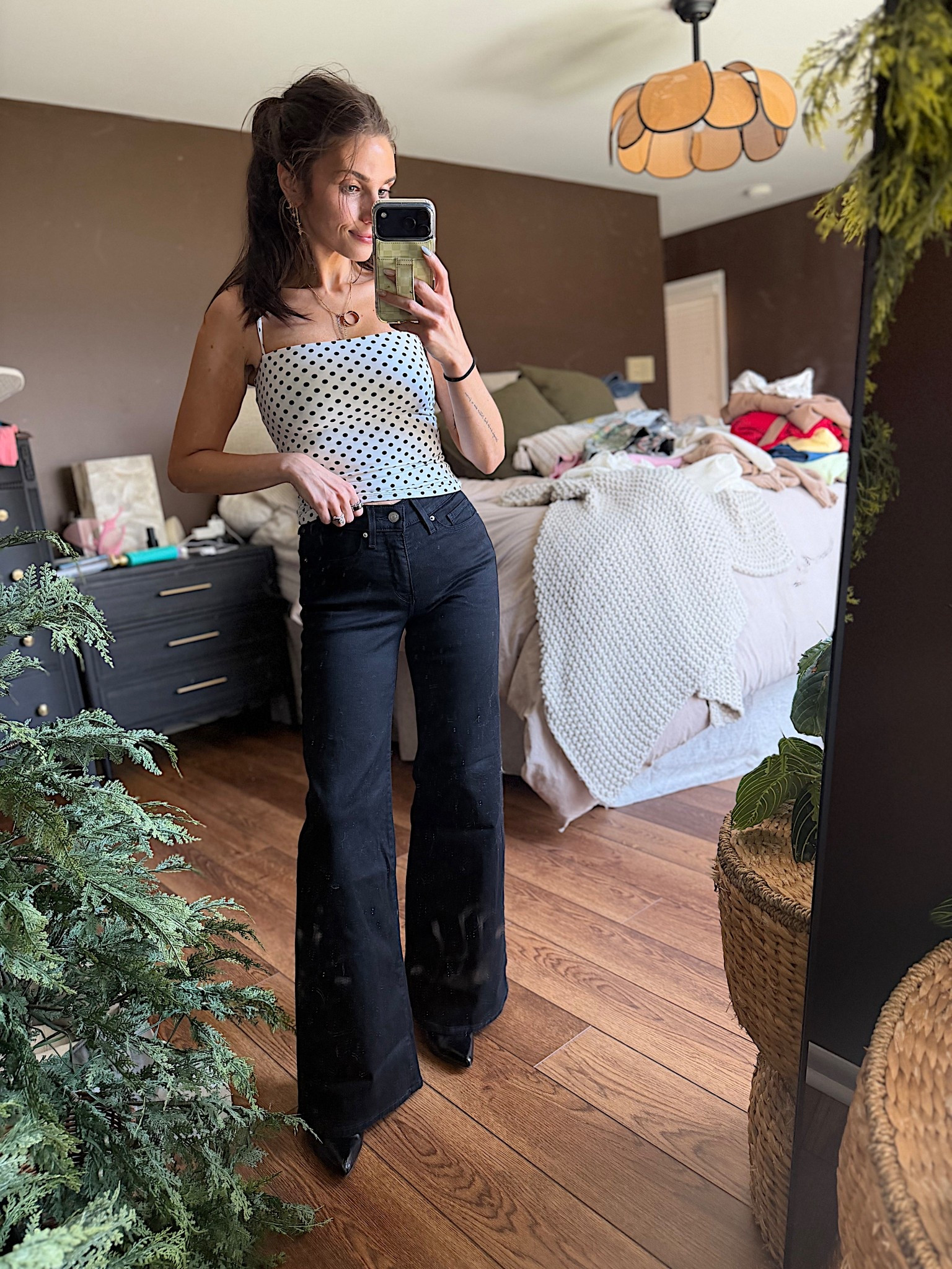 These @levi wide leg black jeans have me absolutely shook! I cannot believe the shape and lift it’s giving to my booty! As a member of team pancake these jeans are a holy grail find 🙌🏼

#LTKgrwm #LTKPetite #LTKootd