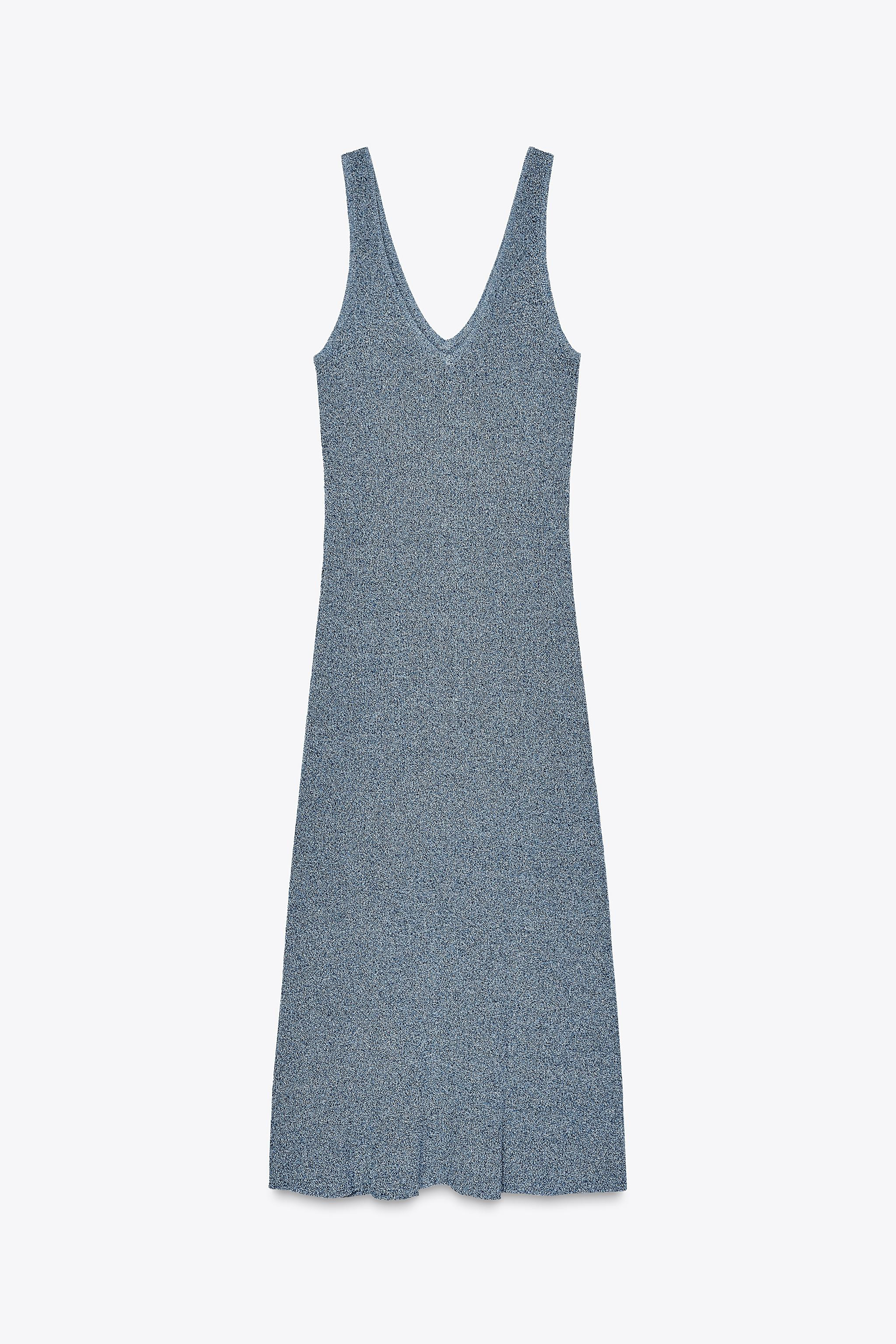 Knit midi dress. V-neck and sleeveless. A-line silhouette. | Zara US