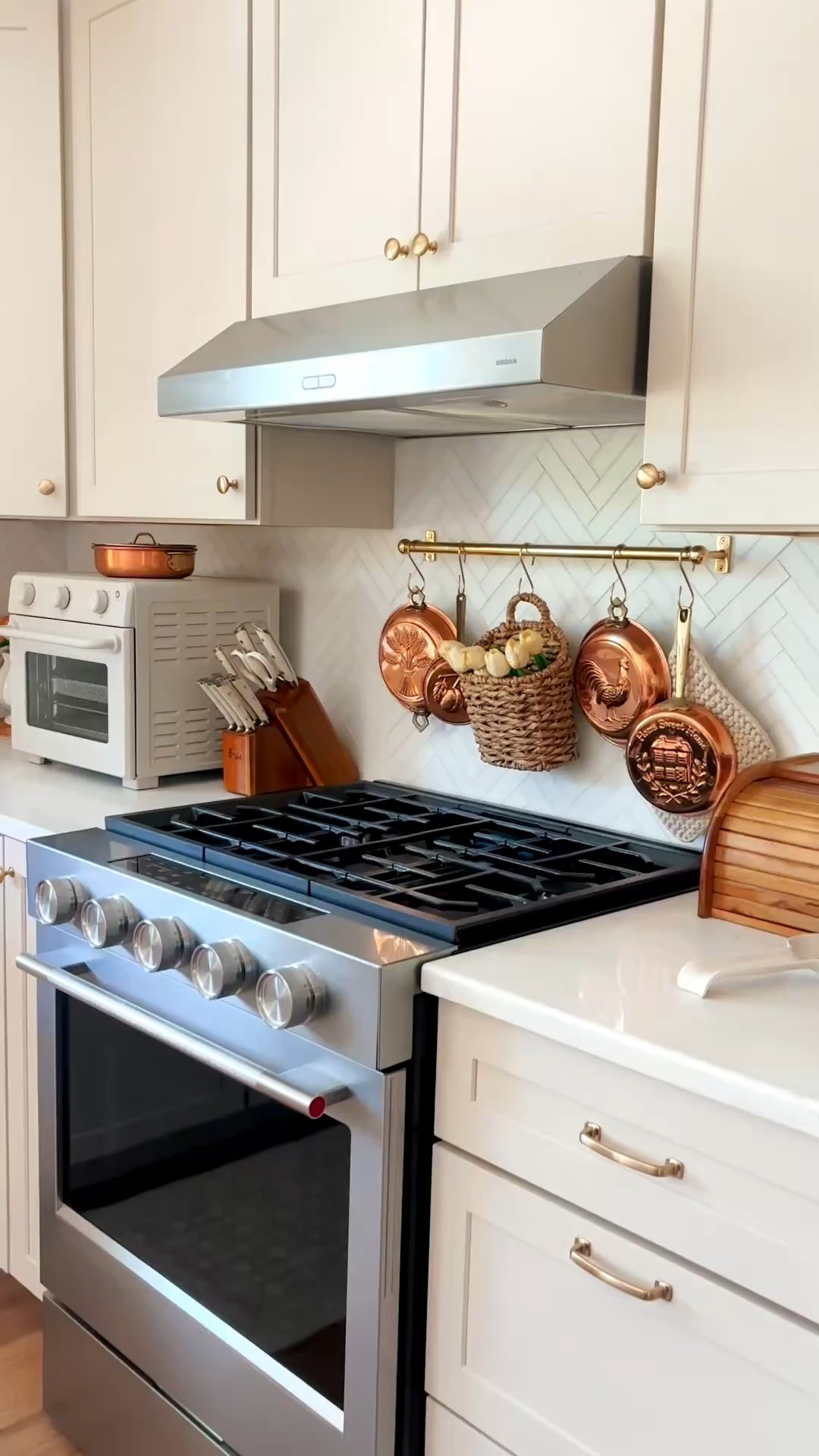 This Target find is one of those new pieces that looks like it’s been in your home forever 🤍

We’re always mixing in affordable finds with our vintage treasures, and this woven hanging basket fits right in with that cozy, collected cottage feel. I love using it for styling shelves, holding florals, or even adding texture to a blank wall ✨

It’s simple, timeless, and one of those pieces you’ll keep moving around your home because it just works everywhere.

Shop it here 👇
#LTKHome #LTKFinds #TargetHome #CozyCottage #VintageInspired #NeutralHome #CollectedHome

#LTKSeasonal #LTKMothersDay #LTKHome