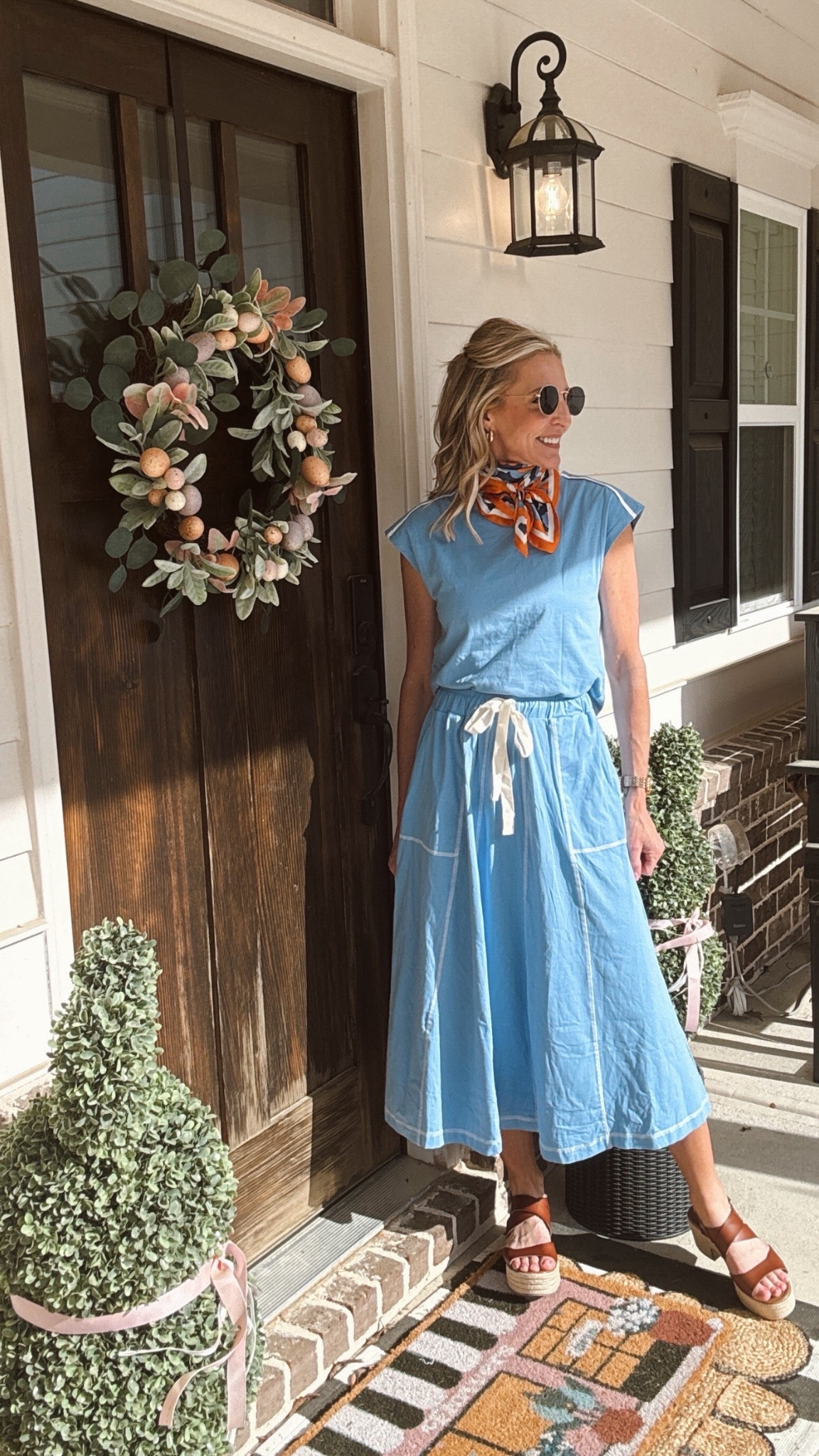 Spring called and Amazon answered. 5 Amazon sets + 5 ways to style your favorite scarf all under $40. Comment SET below and I'll DM you every single link! 

Always check stories for complete try-on’s and more details! 

Everything is linked on my LTK too @lightandlifestyled 🔗