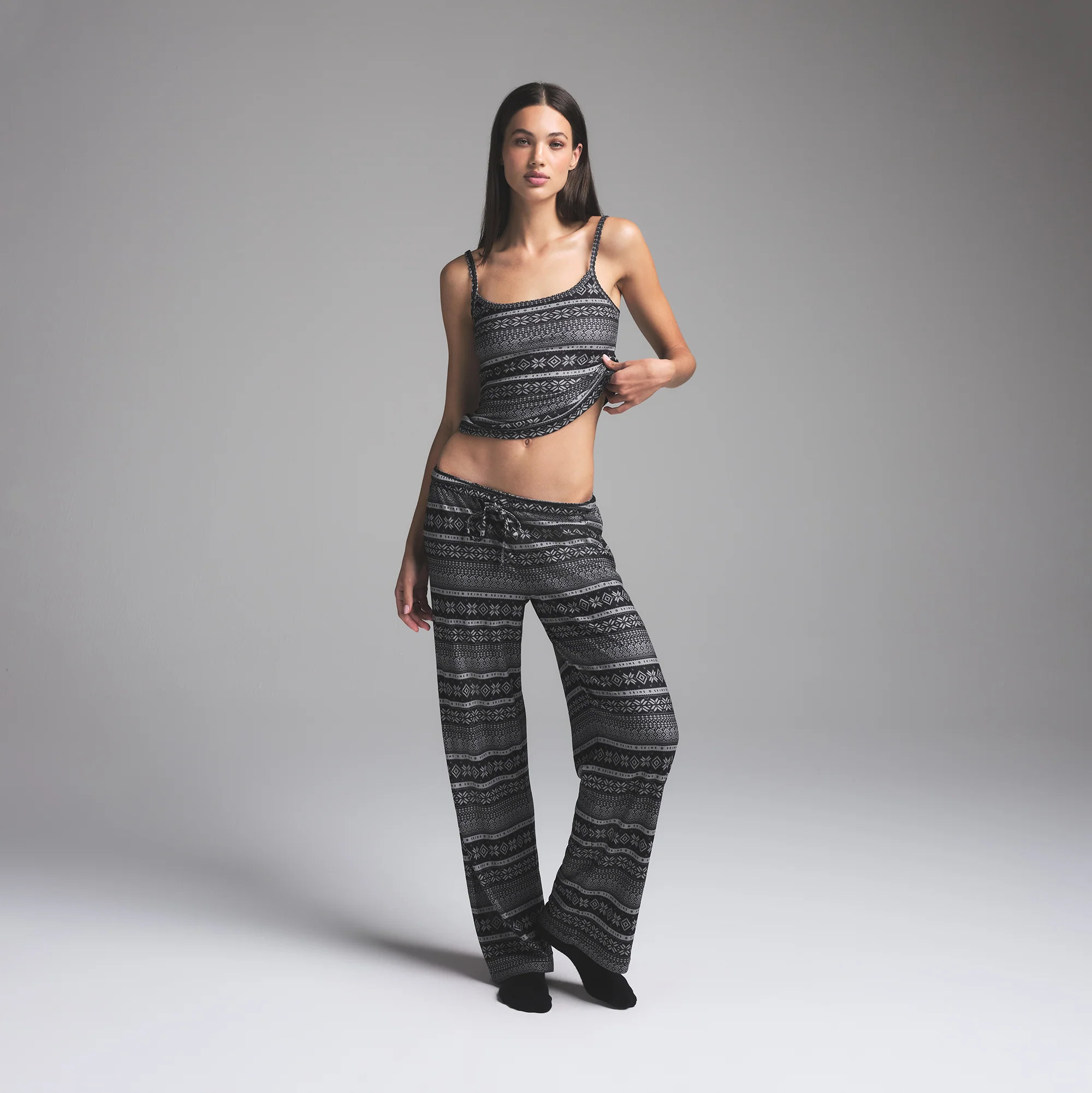 SKIMS Pants | Black | Medium | Logo Plush Pointelle | SKIMS (US)