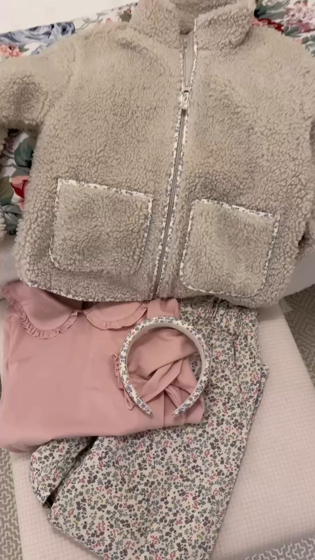 Pretty pinks, soft florals, and the coziest textures for today’s outfit.

Collared top, patterned pants, fur jacket, hairband

#LTKGiftGuide #LTKKids #LTKootd