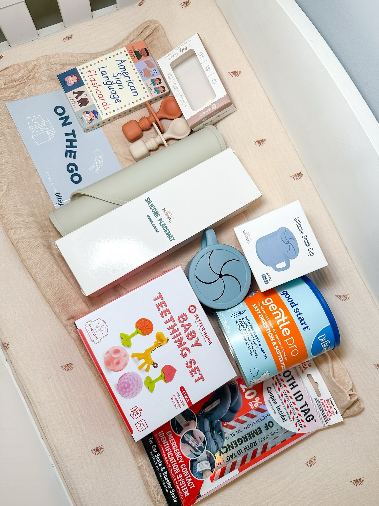 @bitsyboxes is a monthly subscription for newborns to 3-year olds. Each box is tailored to your baby’s age and stage of development, and packed with goodies to make this time extra special, fun, and healthy.

Each month I can enjoy monthly surprises like onesies, books, toys, teethers, puzzles, baby-safe skin care products, and more. All tailored to your baby & their age! 🩵👏🏻