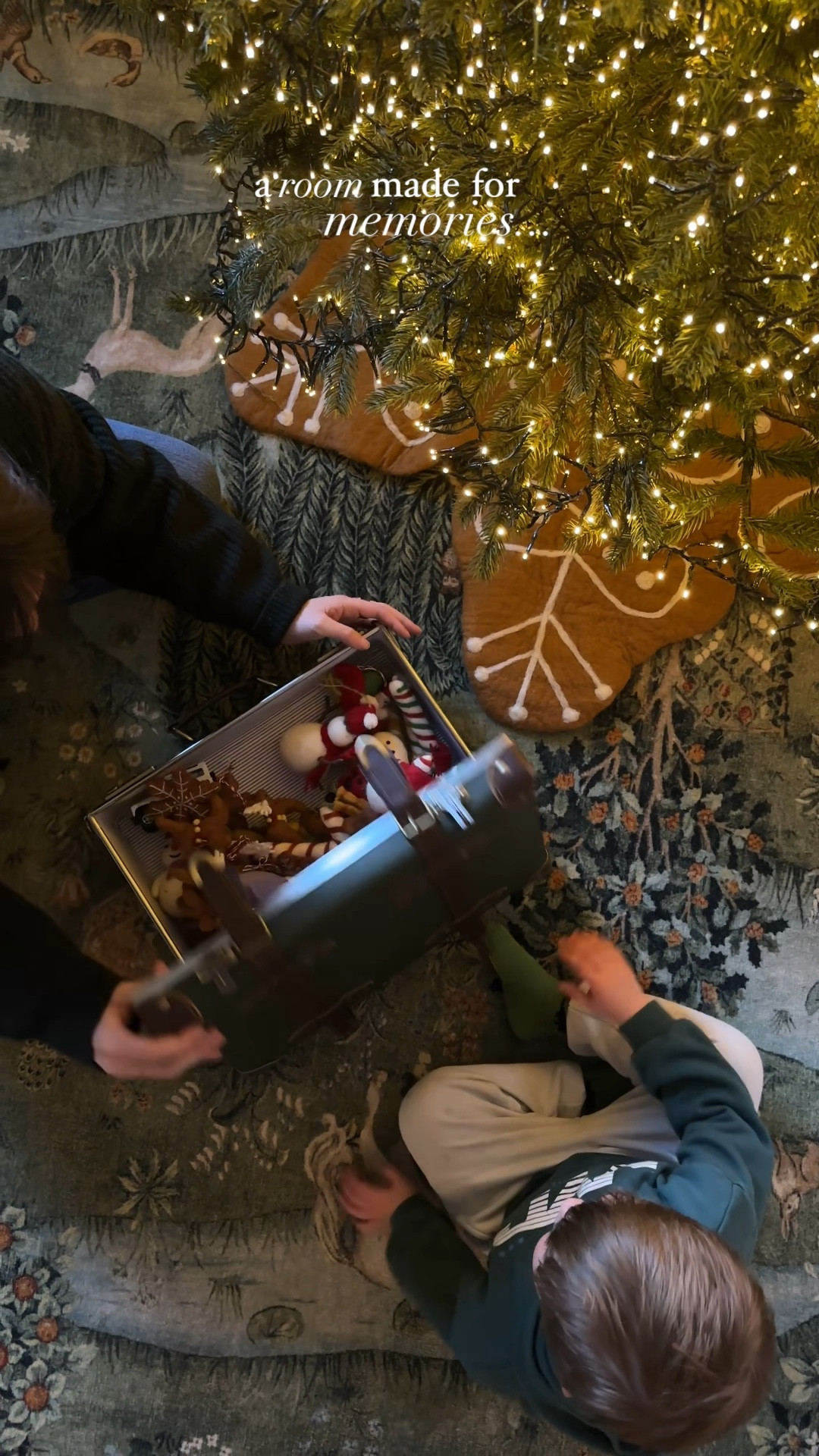 kids holiday decor 🌲