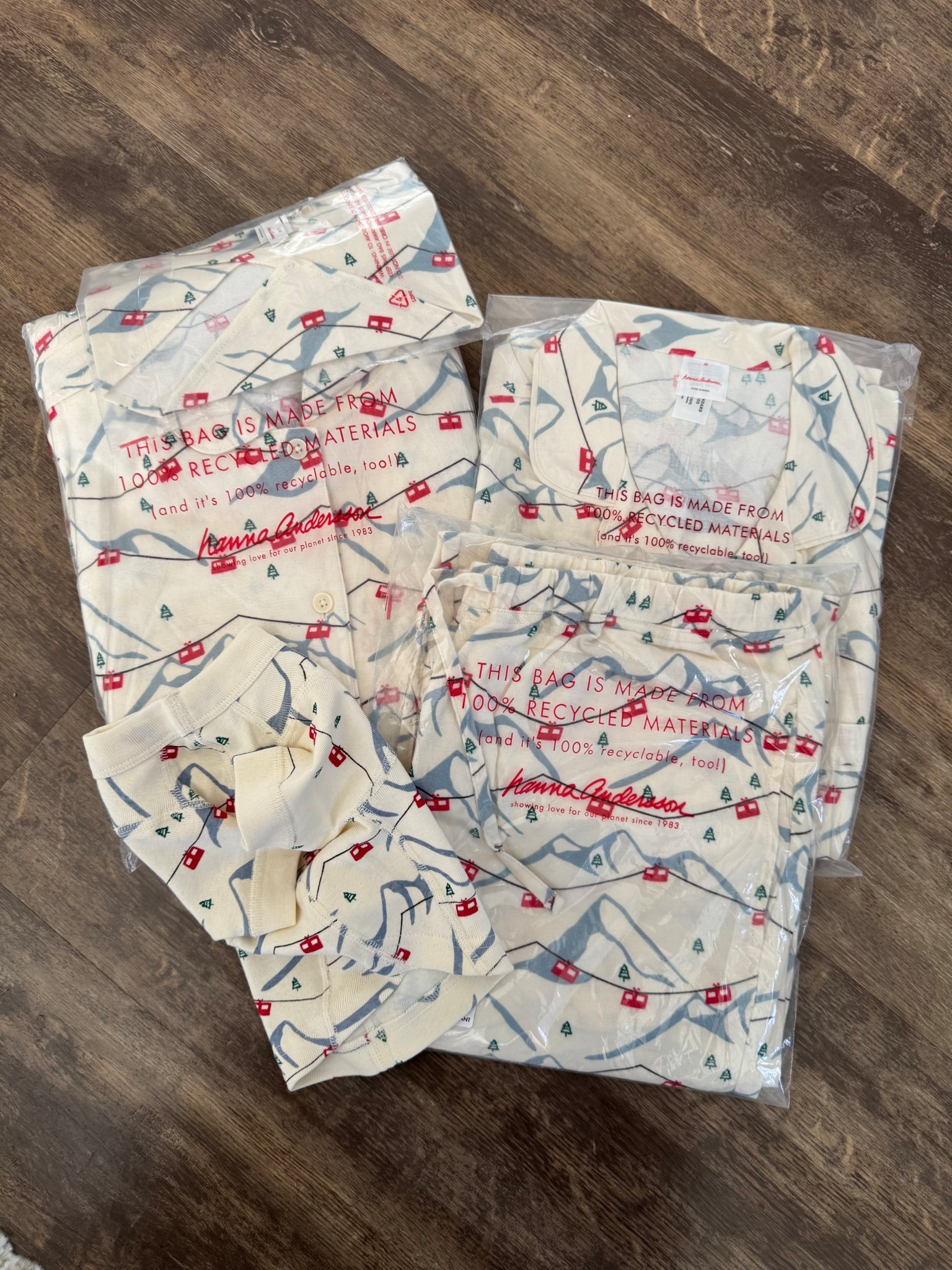 Matching Holiday Pajamas - for the whole family including pets (dogs & cats!) are 50% off! 

We’ve been eying these for years and always are too late! This year we jumped on the Hanna Andersson sale first day. Fit true to size and are the CUTEST on our less than 10lb pup. The Gondola print is perfect for us  going up to the Mountains this winter too! 

#LTKGiftGuide #LTKHoliday #LTKCyberWeek