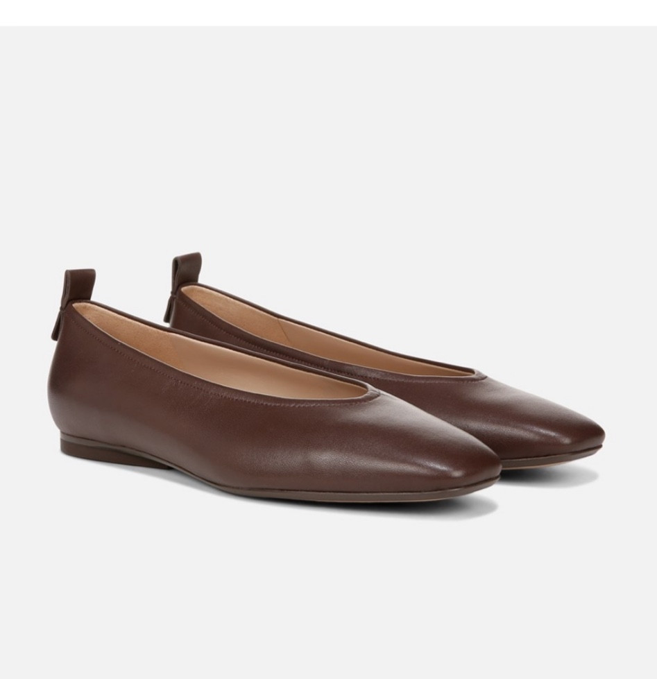 Gorgeous leather shoes! A great look for less for the row flats 

#LTKshoecrush