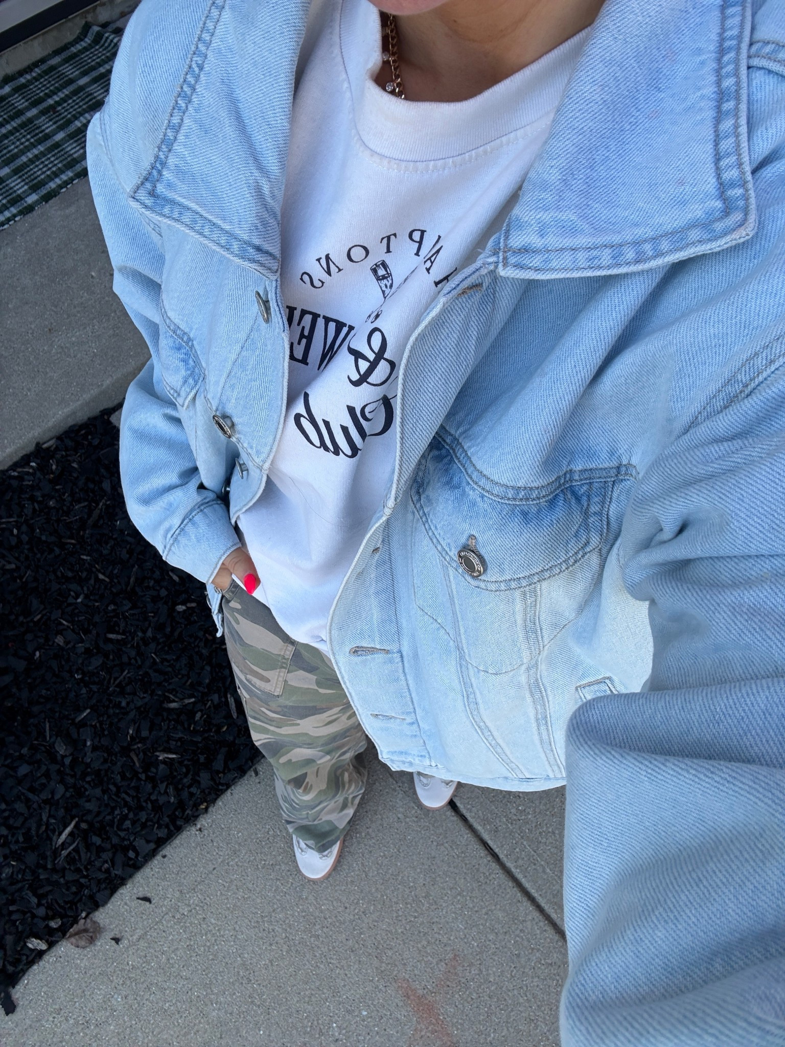 Ootd. If you see your size in these pants, get them!! $17 and so good 👏 jacket runs perfectly oversized and on sale 👌 

#LTKSeasonal #LTKootd #LTKSaleAlert