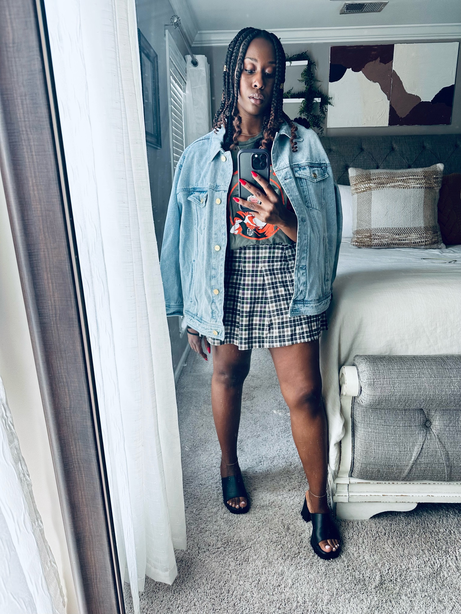 It’s feeling like a casual date night, right?! Shop a similar look below.

I’m 5’7” wearing an XL in the Walmart graphic tee.

#LTKunder100 #LTKFind