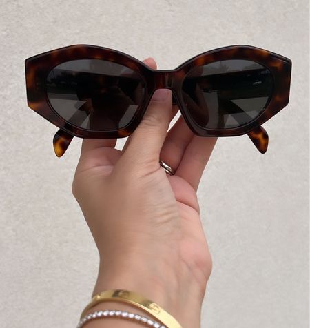 Splurge sunglasses that I’ve been wearing on repeat! Opted for a classic tortoise shell color to optimize use! Trust me, from someone that swore off designer sunglasses, I’m happy to have made an exception for these!

#LTKstyletip #LTKtravel