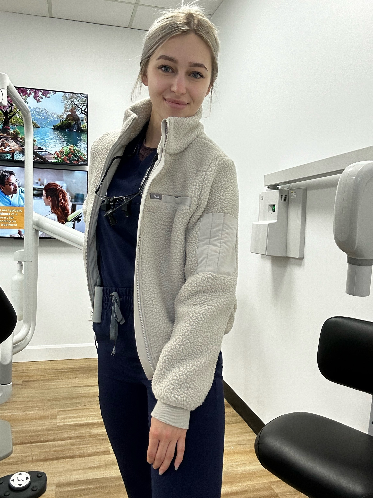 Because it’s always so cold in the dental office 🦷

#LTKworkwear