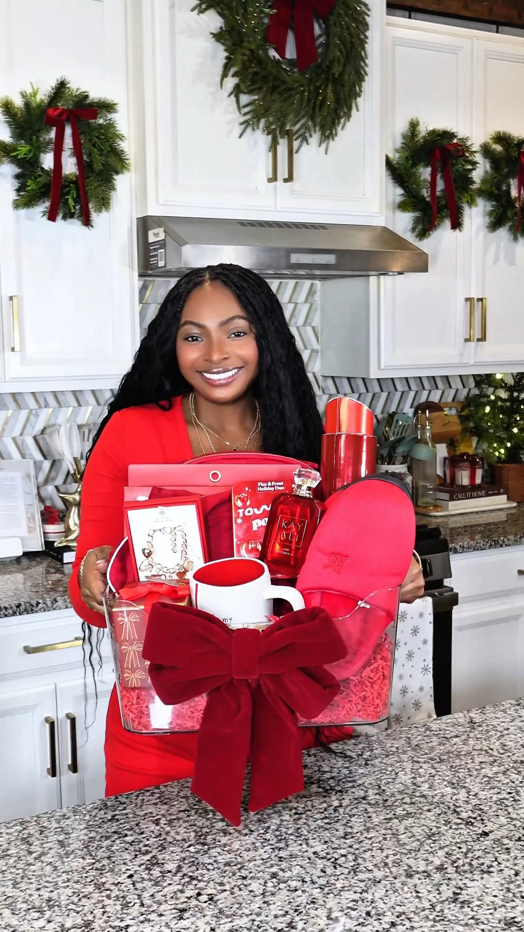 Christmas Gift Box For Moms 

#LTKGiftGuide #LTKHome #LTKHoliday